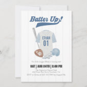Blauwe Batter Up-honkbal eerste verjaardagsuitnodi Kaart (Voorkant)