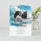 Blauwe begrafenis uitnodiging, Vieren van het leve Kaart (Staand voorkant)