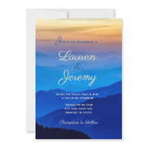 Blauwe berg en adembenemende zonneweduwen