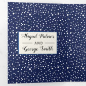 Blauwe bergen en bomen foto winter bruiloft drieluik uitnodiging (Binnenzijde eerst)