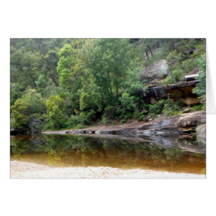 blauwe bergen reflecteren