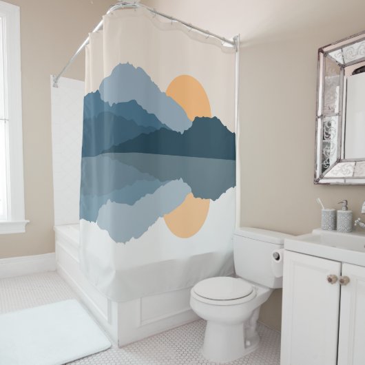 Blauwe bergen weerspiegeld in het meer douchegordijn (In situ)