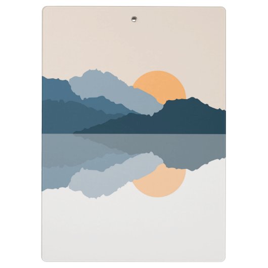 Blauwe bergen weerspiegeld in het meer klembord (Achterkant)