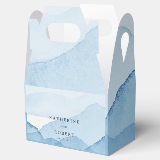 Blauwe Bergketen Landschap Monogram Bruiloft Bedankdoosjes (Geopend)