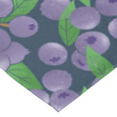 Blauwe bessen - donkerblauwe achtergrond tafelkleed (Gekanteld)