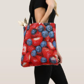 Blauwe bessen en aardbeien tote bag (Dichtbij)
