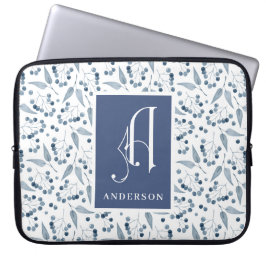 Blauwe bessen en bladpatroon Monogram, achternaam Laptop Sleeve
