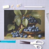 Blauwe bessen op een tafel tissuepapier (Craft)