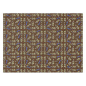 Blauwe bessen op wijnstengel bladeren bruine grond tafelkleed (Voorkant (Horizontaal))