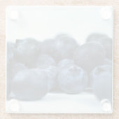 Blauwe bessen op witte tafel glazen onderzetter (Achterkant)