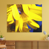 Blauwe bijen op geel zonnebloemkorendoek canvas afdruk (Insitu (Woonkamer))
