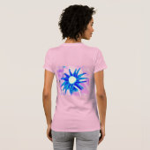 Blauwe bladen op roze design t-shirt (Achterkant volledig)