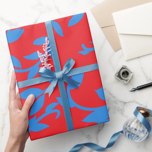 Blauwe Bladeren Wijnstokken Rood Botanisch Cadeaupapier (Geschenken)