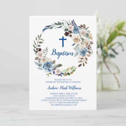 Blauwe Bloemen Baby Jongen Doop Uitnodiging (Staand voorkant)