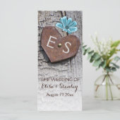 Blauwe bloemen en hart op het programma voor de br programmakaart (Staand voorkant)