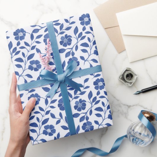 Blauwe bloemen en wijngaarden cadeaupapier (Geschenken)