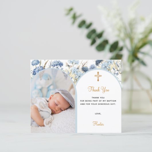 Blauwe bloemen foto boogjongen Doop Dankkaart (Staand voorkant)