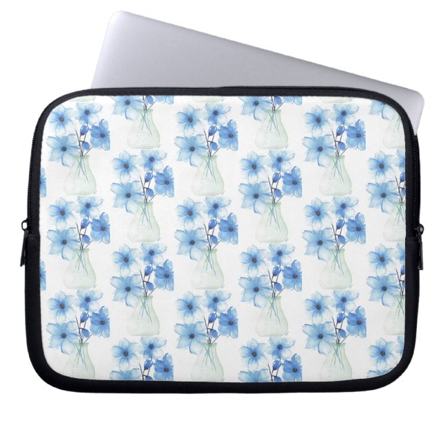 Blauwe bloemen in glazen vaas laptop sleeve (Voorkant)