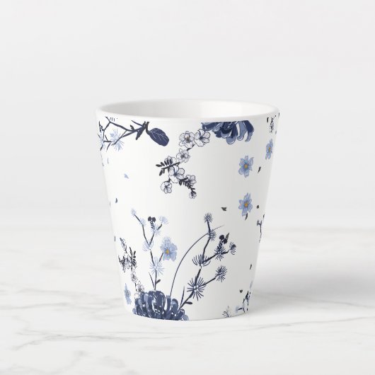 Blauwe bloemen latte mok (Voorkant)