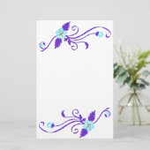 Blauwe bloemen met Paarse wijnsteenbakkerij Briefpapier (Staand voorkant)