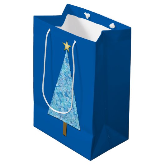 Blauwe bloemen op een moderne kerstboom medium cadeauzakje (Voorkant Gekanteld)