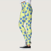 Blauwe Bloemen op Gele Leggings (Links)
