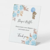 Blauwe bloemen pampas baby shower luier verloting  reclamebord met voetstuk (Voorkant)