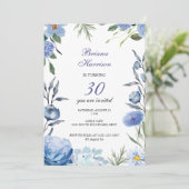 Blauwe bloemen romantische zoete verjaardag uitnod kaart (Staand voorkant)