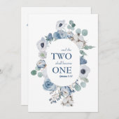 Blauwe bloemen twee worden een bruiloft uitnodigin kaart (Voorkant / Achterkant)