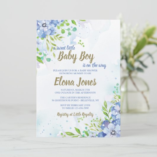 Blauwe Bloemen Uitnodiging voor een Bruiloft/Douch (Staand voorkant)