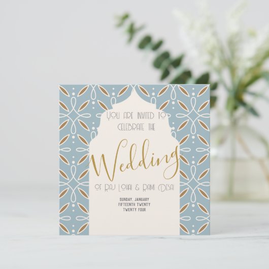 Blauwe Bloemenboog India-geïnspireerde bruiloft ui Kaart (Staand voorkant)