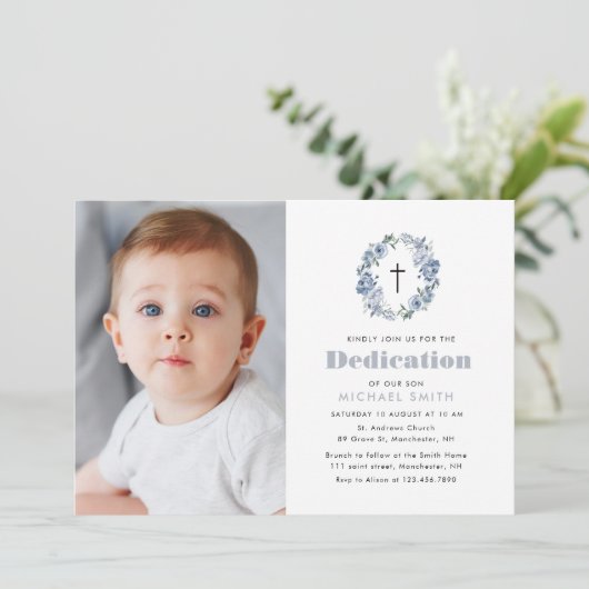 blauwe bloemenfoto Toewijding uitnodiging (Staand voorkant)