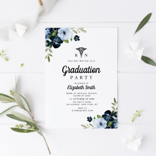 Blauwe bloemenverpleging afstudeerfeest kaart
