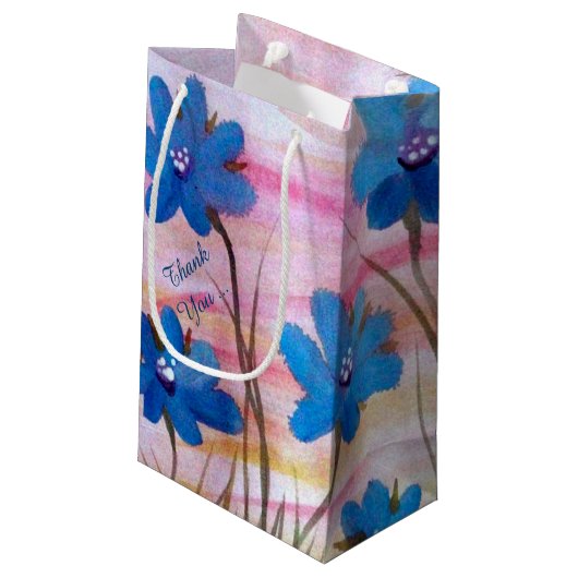 Blauwe bloemige dank je cadeauzakje (Achterkant Gekanteld)