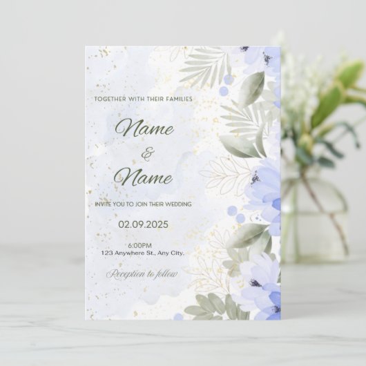 Blauwe bloemige elegante trouwuitnodiging kaart (Staand voorkant)