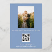 Blauwe Bluebonnets Bloemenfoto QR Code Bruiloft Folie Uitnodiging (Achterkant)