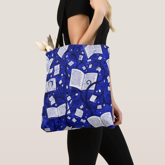 Blauwe boeken achtergrond tote bag (Dichtbij)