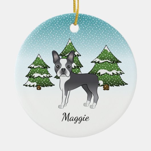 Blauwe Boston Terrier In Een Winterbos & Naam Keramisch Ornament (Voorkant)