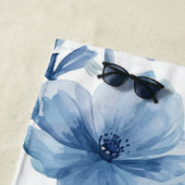 Blauwe Botanische Aquarel Bloementuin Strandlaken (In situ)