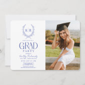 Blauwe Botanische Crest Monogram Afstuderen Foto Kaart (Voorkant)