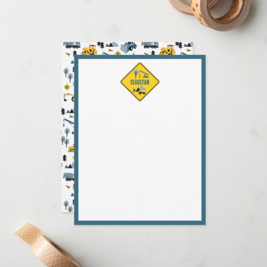 Blauwe Bouwtrucks & Bouwterrein Thema Patroon Kind Notitiekaartje (Voorkant / Achterkant in situ)