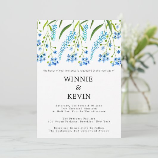 Blauwe bruiloft met 'me-nots' kaart (Staand voorkant)