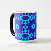 Blauwe caleidoscoop bloeide magische mok (Voorkant links)