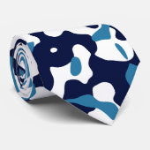 Blauwe camouflage in marine en wit stropdas (Opgerold)