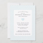 Blauwe Chevron Baby Shower Uitnodiging (Voorkant)
