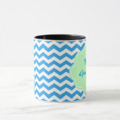 Blauwe chevron, lichtgroene vorm, monogram mok (Midden)