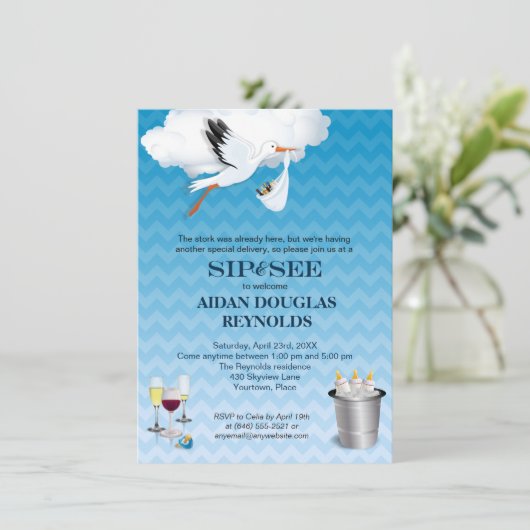 Blauwe Chevron Stork Baby Sip en See Party Kaart (Staand voorkant)