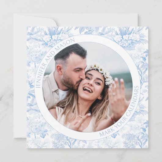 Blauwe chinoiserie Bewaar de Date foto uitnodiging (Achterkant)