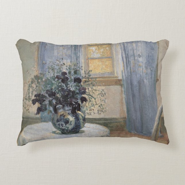 Blauwe Clematis in het atelier van de kunstenaar,  Accent Kussen (Voorkant)