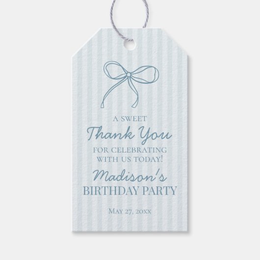 Blauwe Coquette Bow Pastel Gestreepte Verjaardagsg Cadeaulabel (Voorkant)